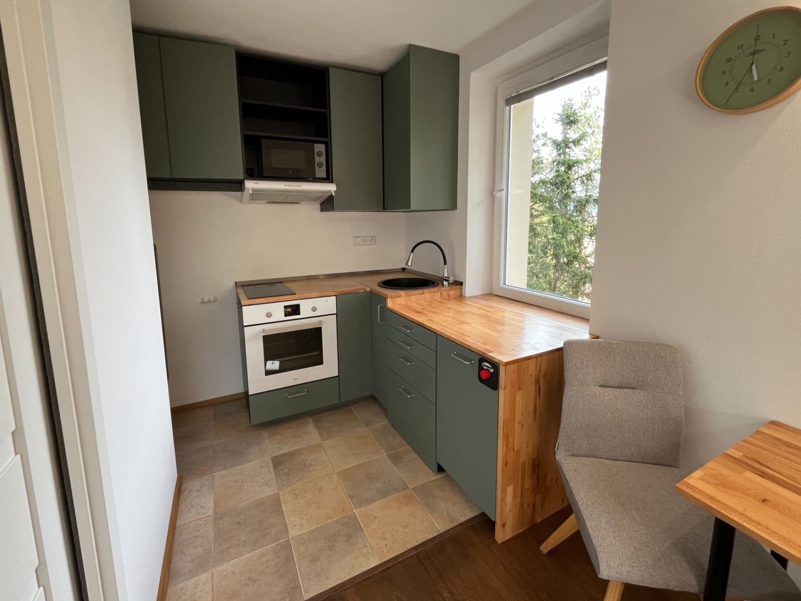 Prenájom bytu 2-izbový 40 m², Štorkánova, Praha, Praha Prenájom bytu 2-izbový 40 m², Štorkánova, Praha, Praha