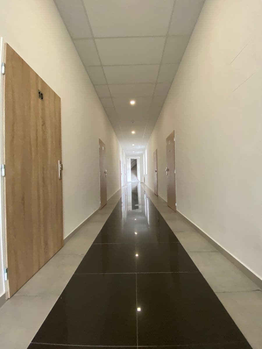 Prenájom bytu 2-izbový 50 m², Riegrovo náměstí, Poděbrady, Středočeský kraj Prenájom bytu 2-izbový 50 m², Riegrovo náměstí, Poděbrady, Středočeský kraj