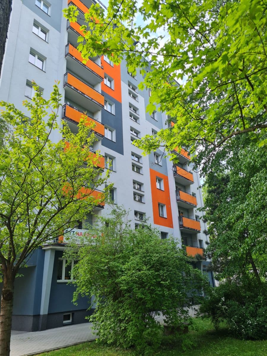 Predaj bytu 3-izbový 60 m², Růžová, Valašské Meziříčí, Zlínský kraj Predaj bytu 3-izbový 60 m², Růžová, Valašské Meziříčí, Zlínský kraj