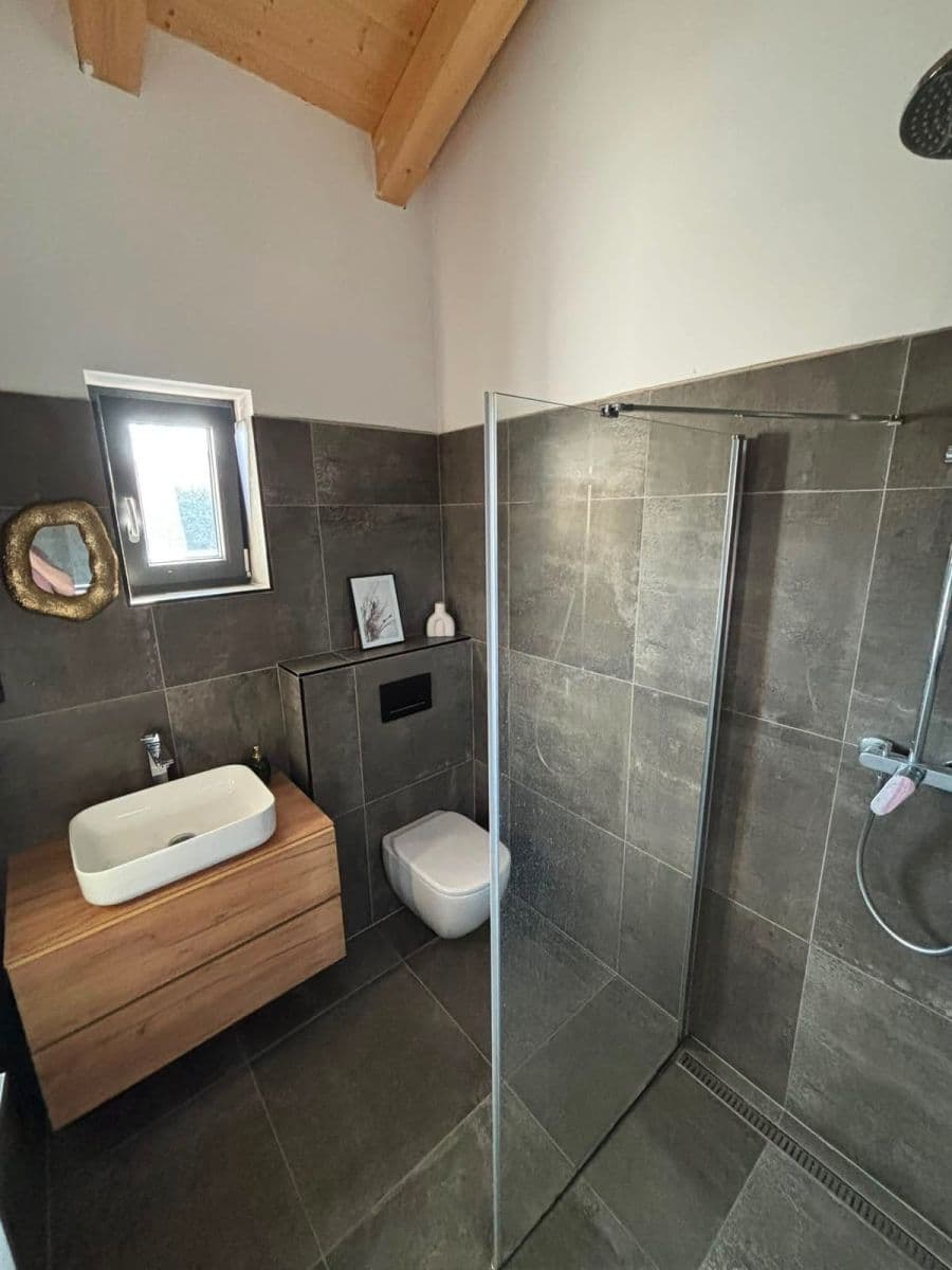 Predaj domu 146 m², pozemek 1.560 m², Ostrá, Středočeský kraj Predaj domu 146 m², pozemek 1.560 m², Ostrá, Středočeský kraj