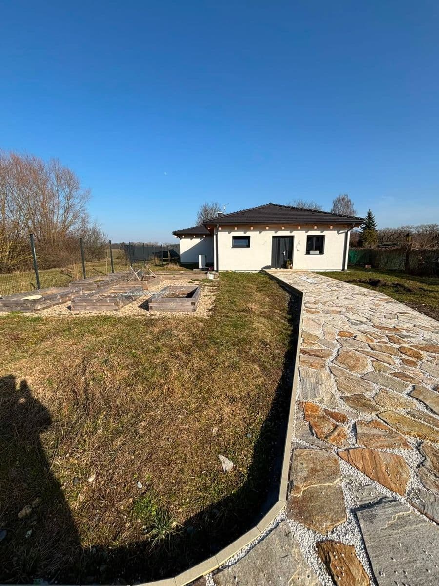 Predaj domu 146 m², pozemek 1.560 m², Ostrá, Středočeský kraj Predaj domu 146 m², pozemek 1.560 m², Ostrá, Středočeský kraj