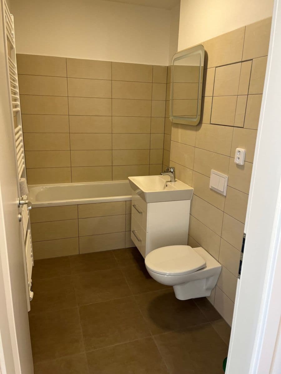 Prenájom bytu 2-izbový 55 m², Podhorská, Jablonec nad Nisou, Liberecký kraj Prenájom bytu 2-izbový 55 m², Podhorská, Jablonec nad Nisou, Liberecký kraj