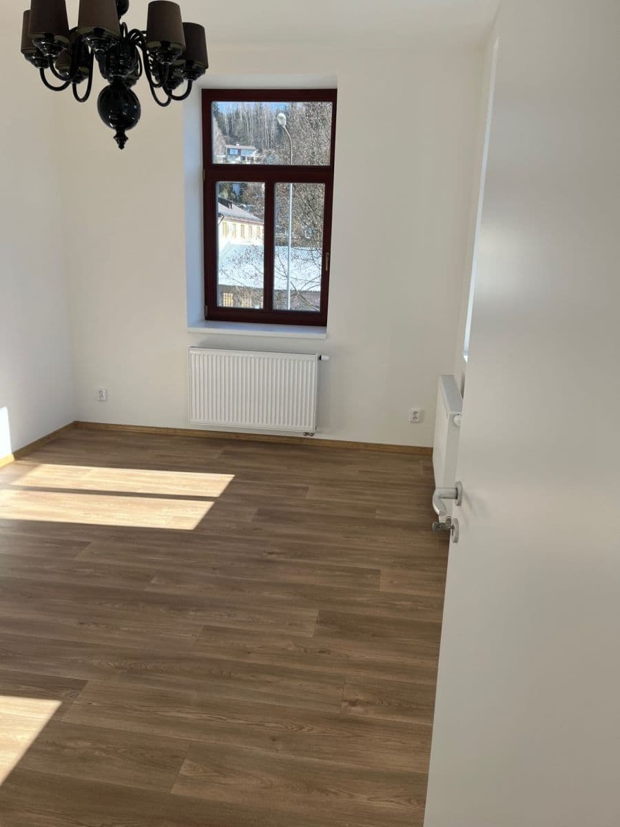 Prenájom bytu 2-izbový 55 m², Podhorská, Jablonec nad Nisou, Liberecký kraj Prenájom bytu 2-izbový 55 m², Podhorská, Jablonec nad Nisou, Liberecký kraj