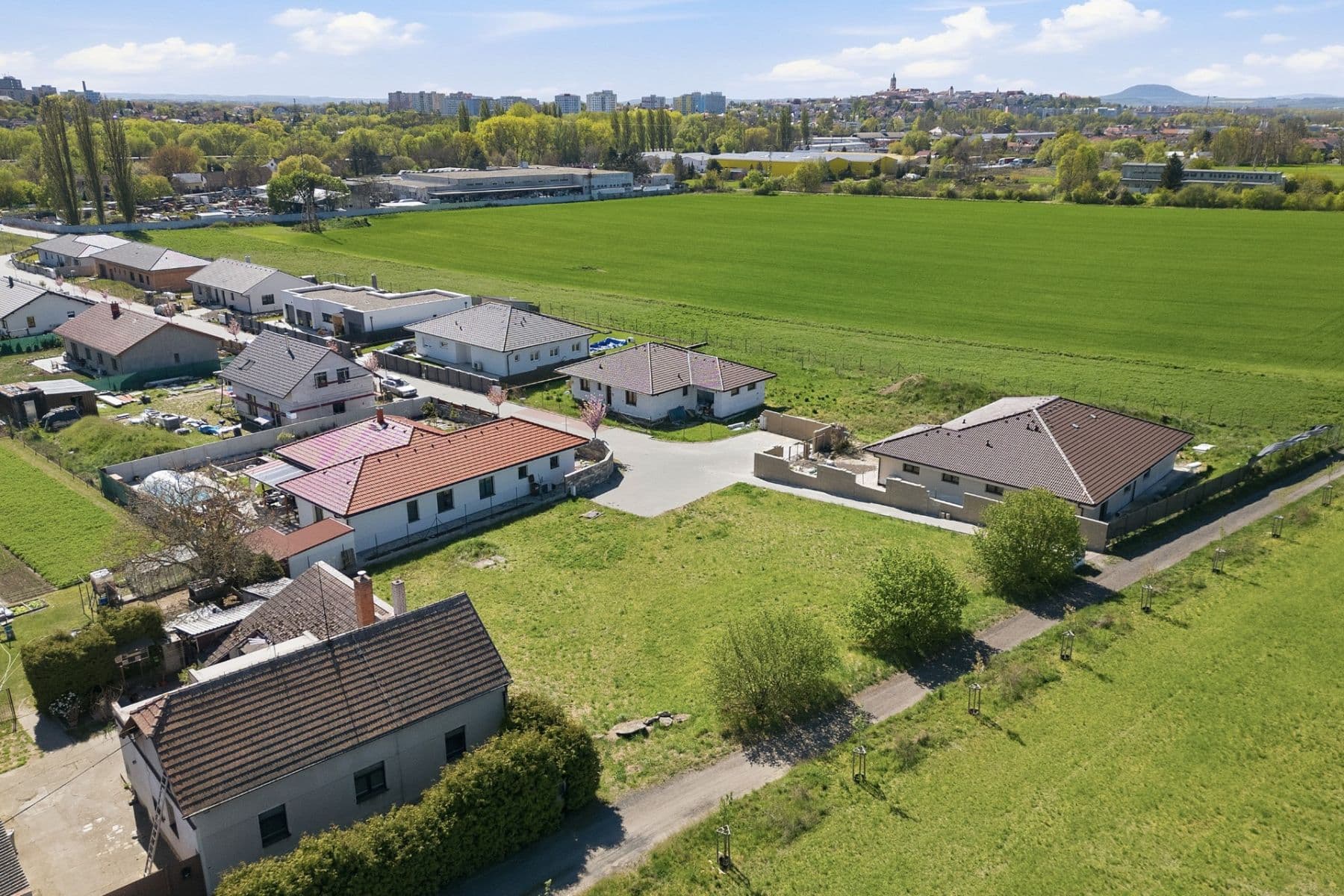 Predaj pozemku 1.107 m², Maloborecká, Mělník, Středočeský kraj Predaj pozemku 1.107 m², Maloborecká, Mělník, Středočeský kraj
