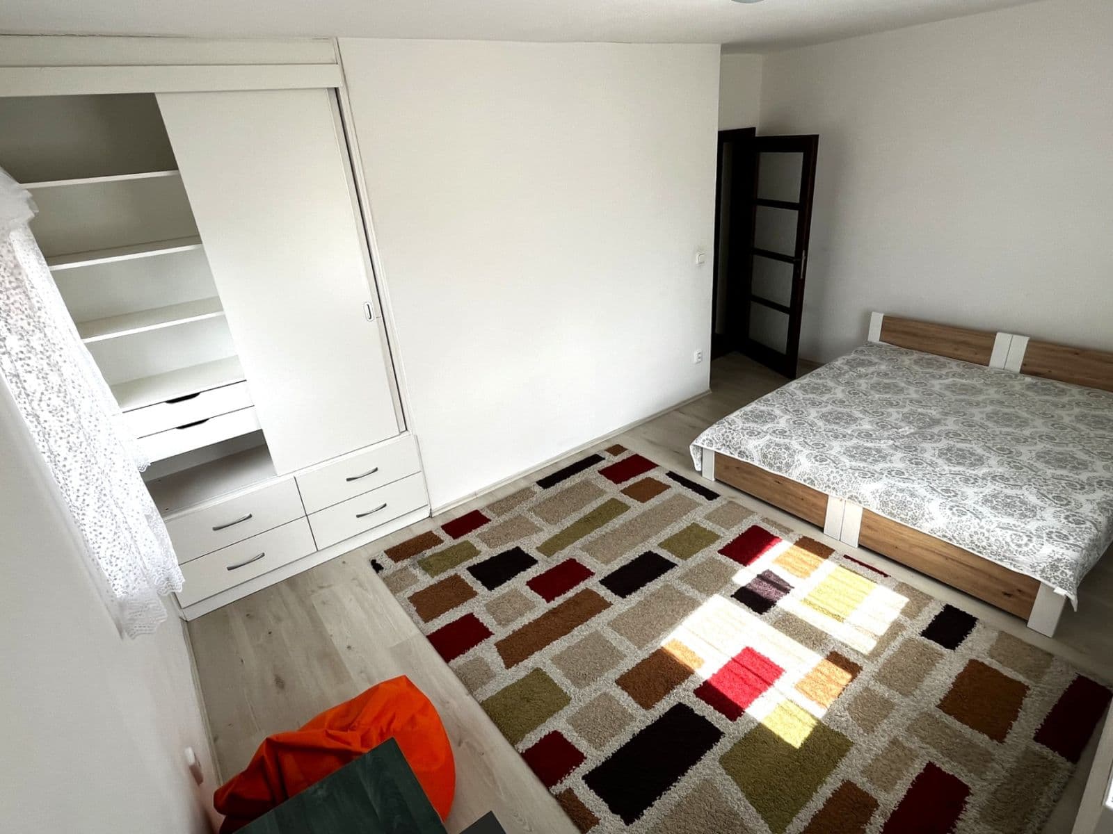 Prenájom bytu 2-izbový 56 m², Dukelských hrdinů, Rakovník, Středočeský kraj Prenájom bytu 2-izbový 56 m², Dukelských hrdinů, Rakovník, Středočeský kraj