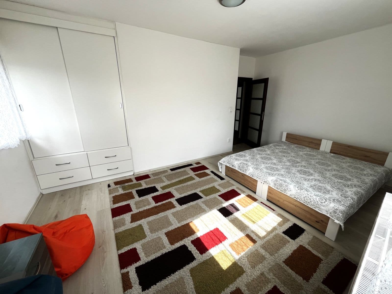 Prenájom bytu 2-izbový 56 m², Dukelských hrdinů, Rakovník, Středočeský kraj Prenájom bytu 2-izbový 56 m², Dukelských hrdinů, Rakovník, Středočeský kraj