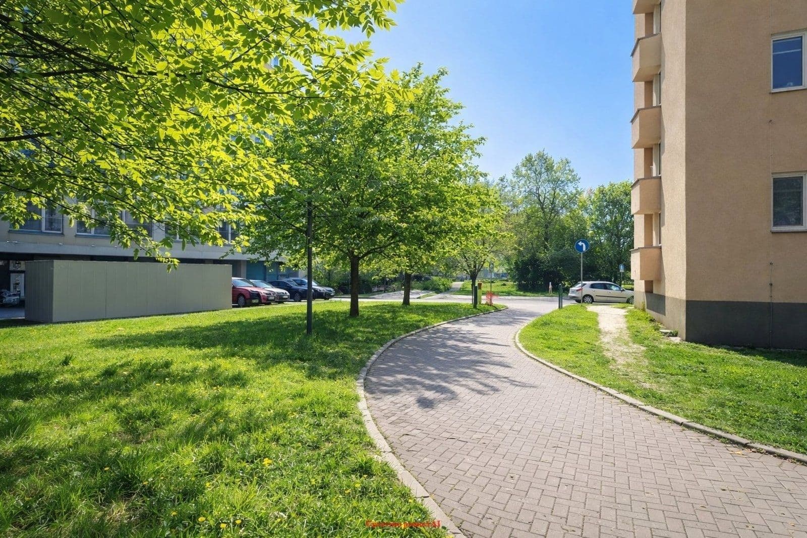 Prenájom garáže 12 m², Ostrčilova, Ostrava, Moravskoslezský kraj Prenájom garáže 12 m², Ostrčilova, Ostrava, Moravskoslezský kraj