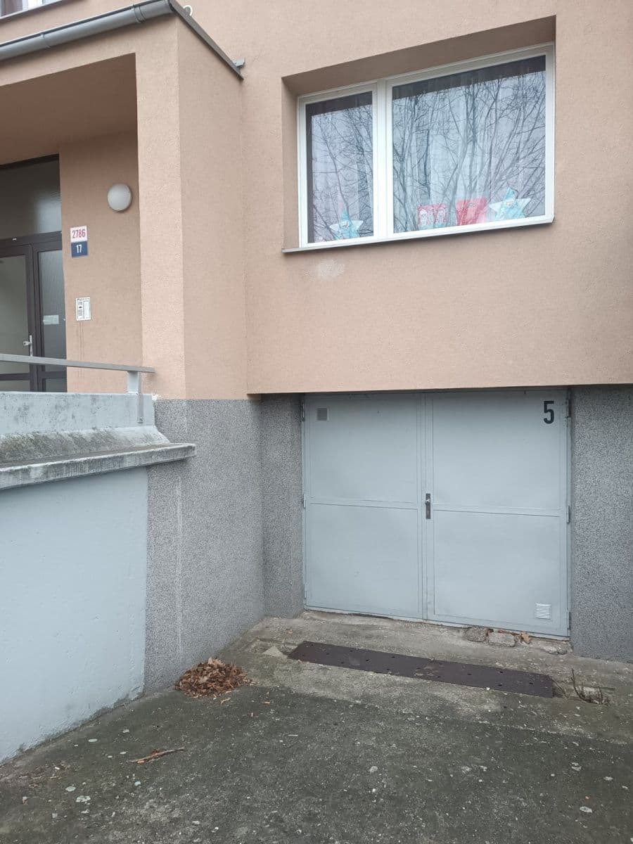 Prenájom garáže 19 m², Tylova, Ostrava, Moravskoslezský kraj Prenájom garáže 19 m², Tylova, Ostrava, Moravskoslezský kraj