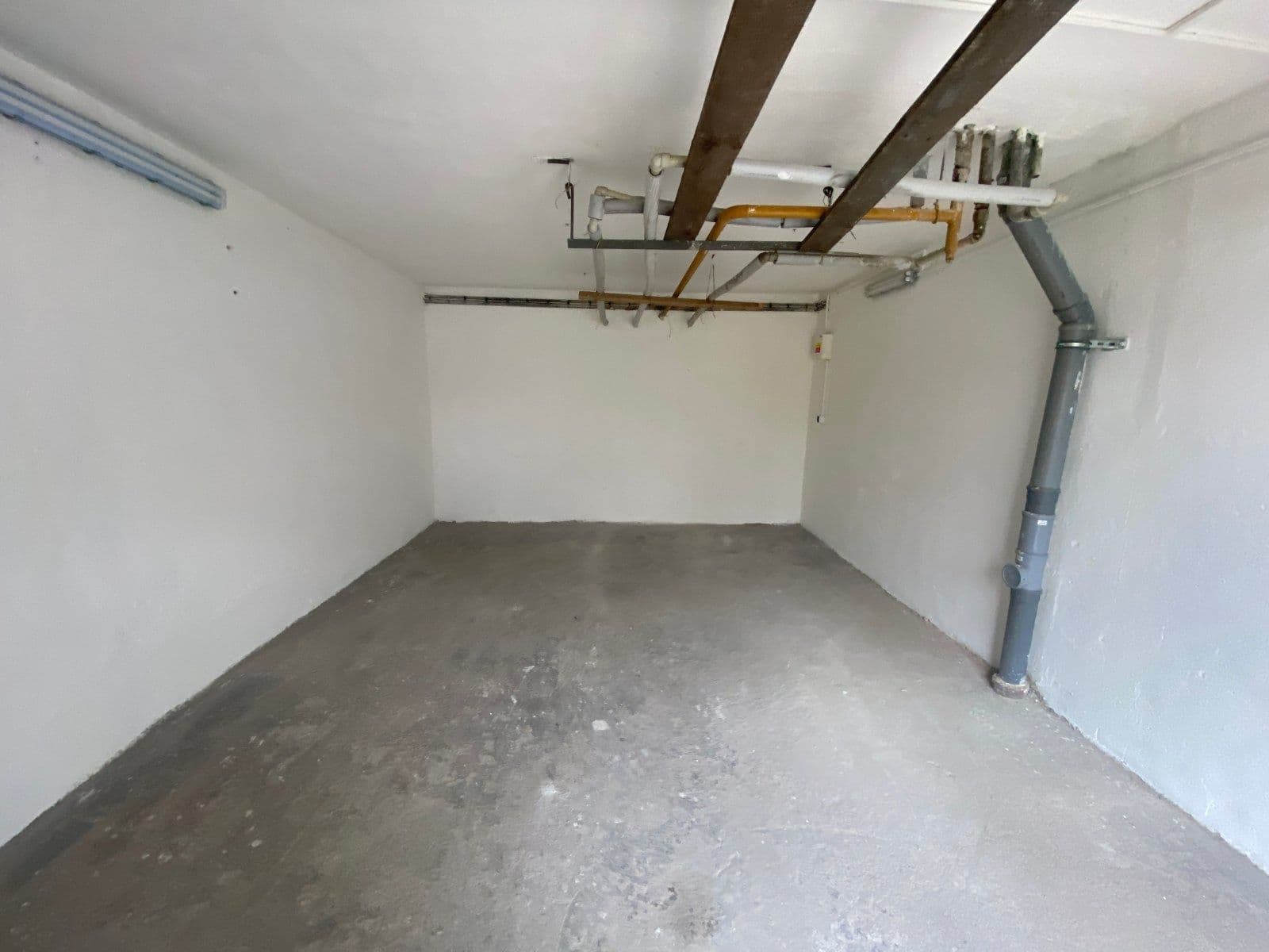 Prenájom garáže 24 m², Tylova, Ostrava, Moravskoslezský kraj Prenájom garáže 24 m², Tylova, Ostrava, Moravskoslezský kraj