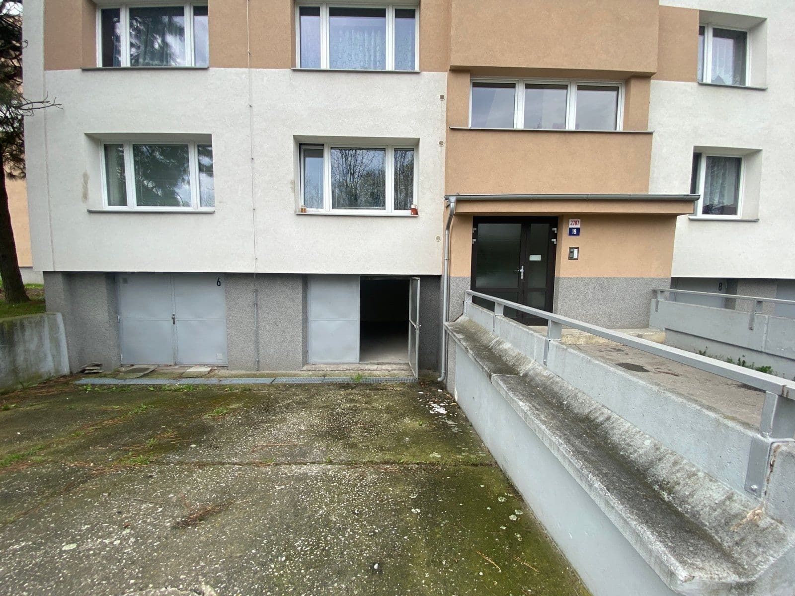 Prenájom garáže 24 m², Tylova, Ostrava, Moravskoslezský kraj Prenájom garáže 24 m², Tylova, Ostrava, Moravskoslezský kraj