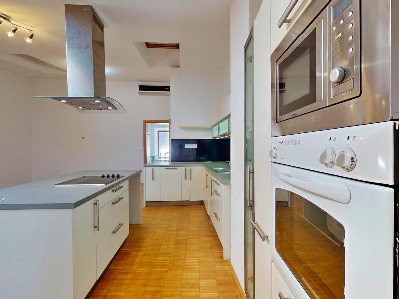 Prenájom bytu 3-izbový 75 m², Ztracená, Olomouc, Olomoucký kraj Prenájom bytu 3-izbový 75 m², Ztracená, Olomouc, Olomoucký kraj