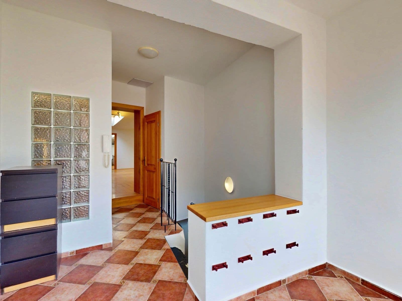 Prenájom bytu 3-izbový 75 m², Ztracená, Olomouc, Olomoucký kraj Prenájom bytu 3-izbový 75 m², Ztracená, Olomouc, Olomoucký kraj
