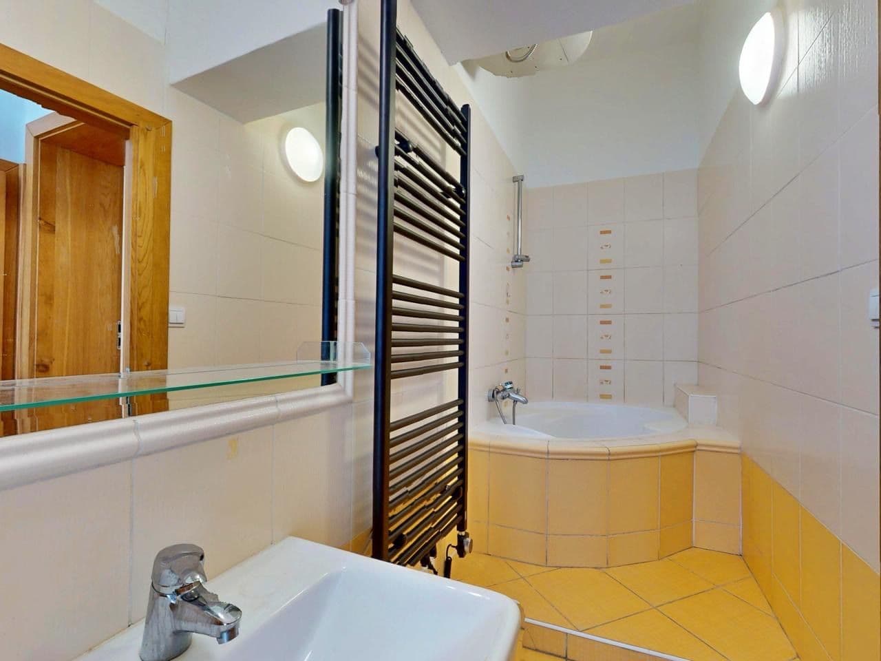 Prenájom bytu 3-izbový 75 m², Ztracená, Olomouc, Olomoucký kraj Prenájom bytu 3-izbový 75 m², Ztracená, Olomouc, Olomoucký kraj