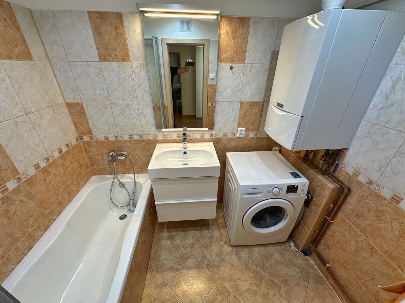 Prenájom bytu 3-izbový 71 m², Železničářů, Kladno, Středočeský kraj Prenájom bytu 3-izbový 71 m², Železničářů, Kladno, Středočeský kraj
