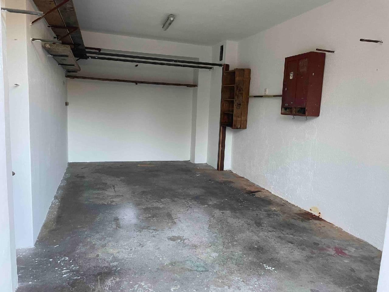 Prenájom garáže 17 m², Ondříčkovo náměstí, Brno, Jihomoravský kraj Prenájom garáže 17 m², Ondříčkovo náměstí, Brno, Jihomoravský kraj