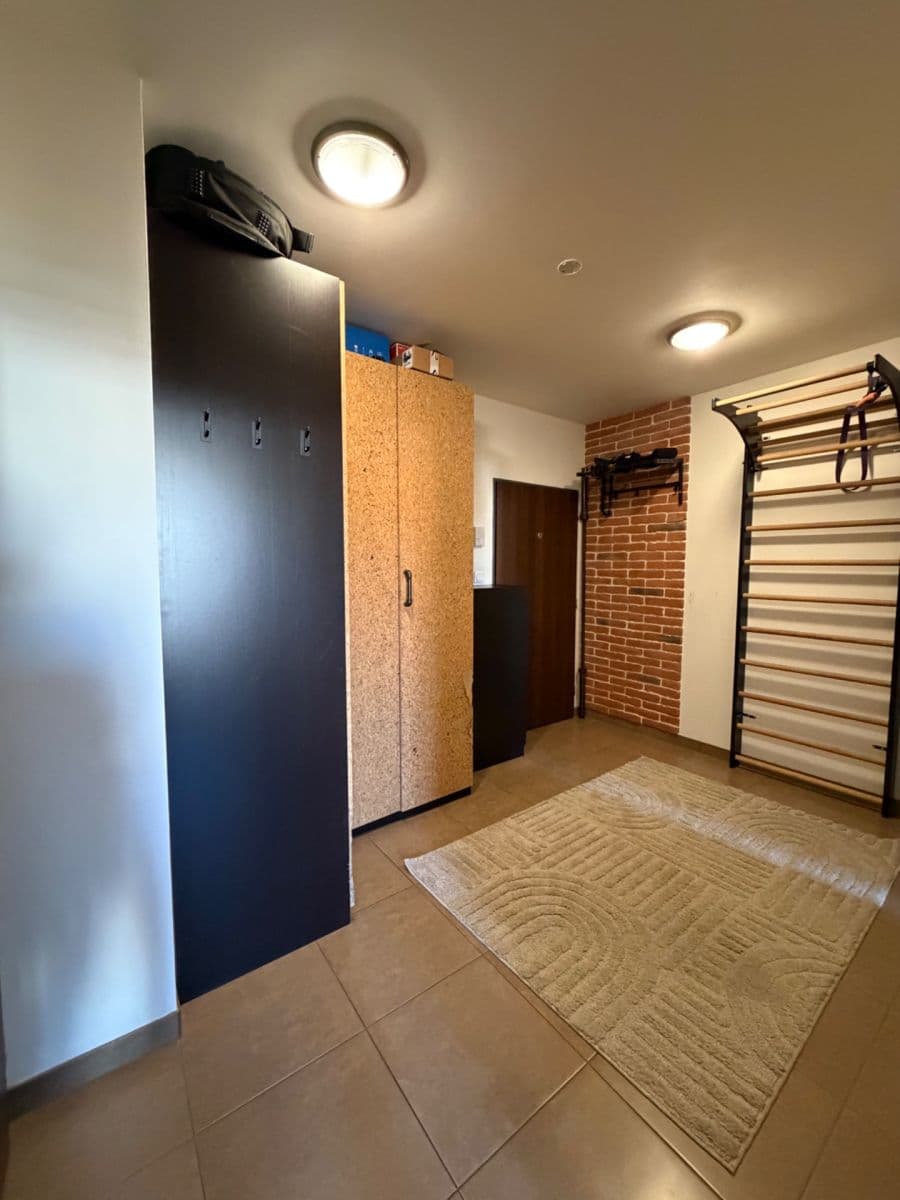 Prenájom bytu 2-izbový 50 m², Jankovcova, Praha, Praha Prenájom bytu 2-izbový 50 m², Jankovcova, Praha, Praha