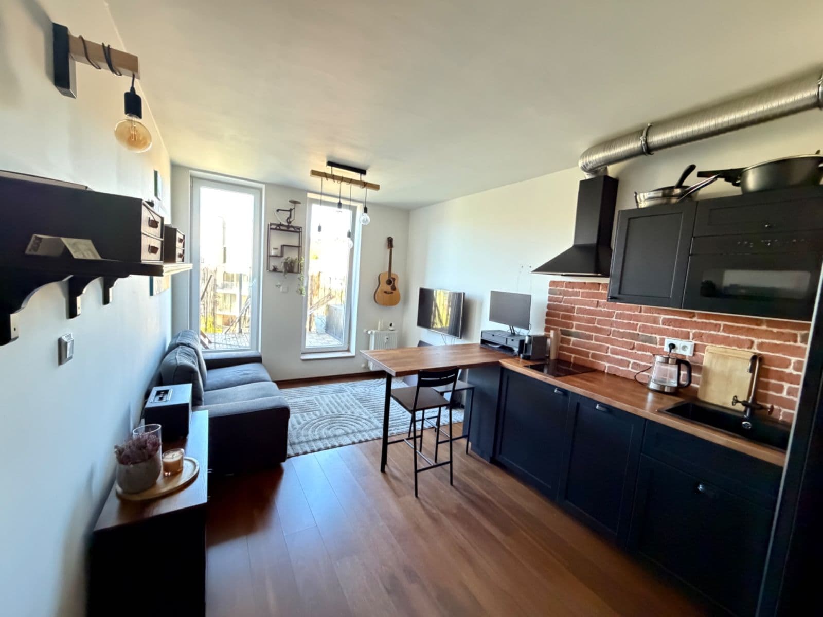 Prenájom bytu 2-izbový 50 m², Jankovcova, Praha, Praha Prenájom bytu 2-izbový 50 m², Jankovcova, Praha, Praha