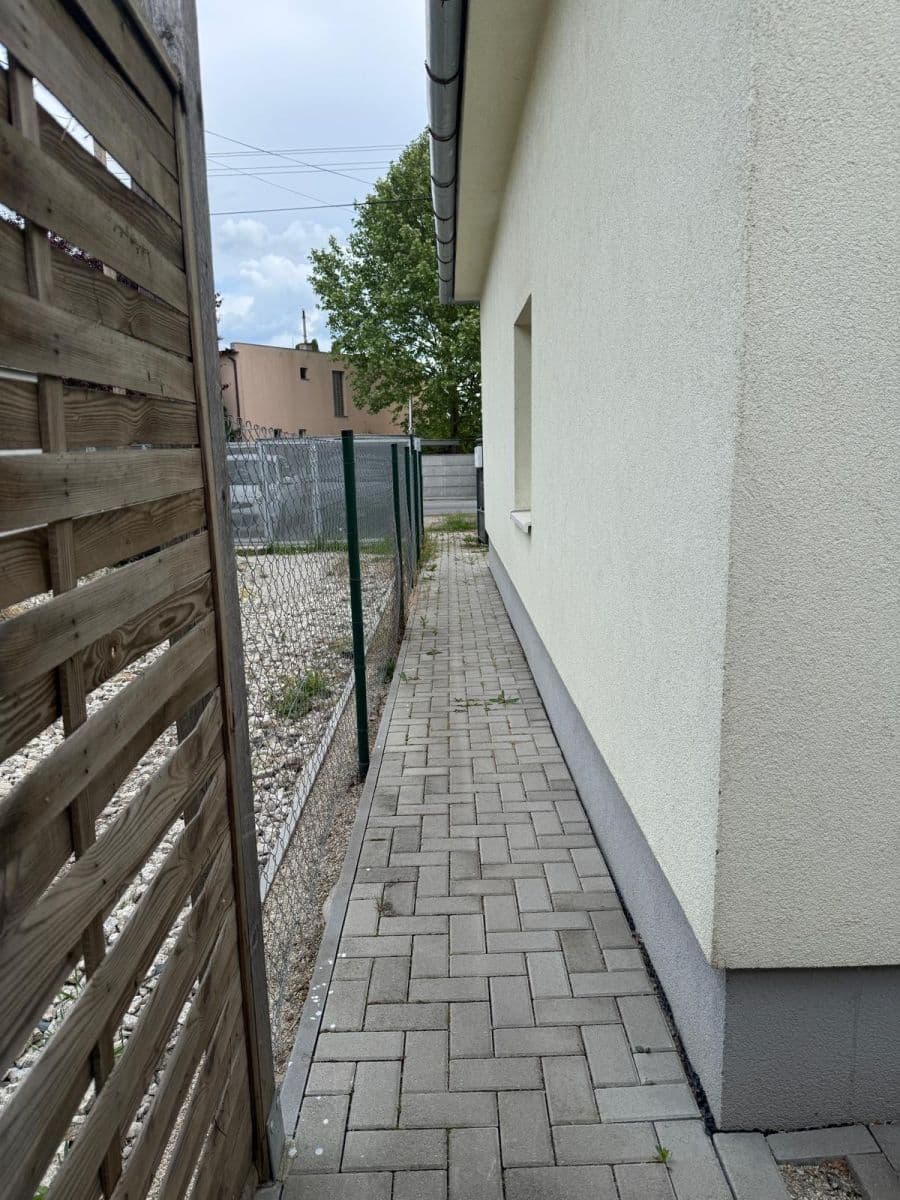 Predaj domu 84 m², pozemek 160 m², Trnavská, Bernolákovo, Bratislavský kraj Predaj domu 84 m², pozemek 160 m², Trnavská, Bernolákovo, Bratislavský kraj