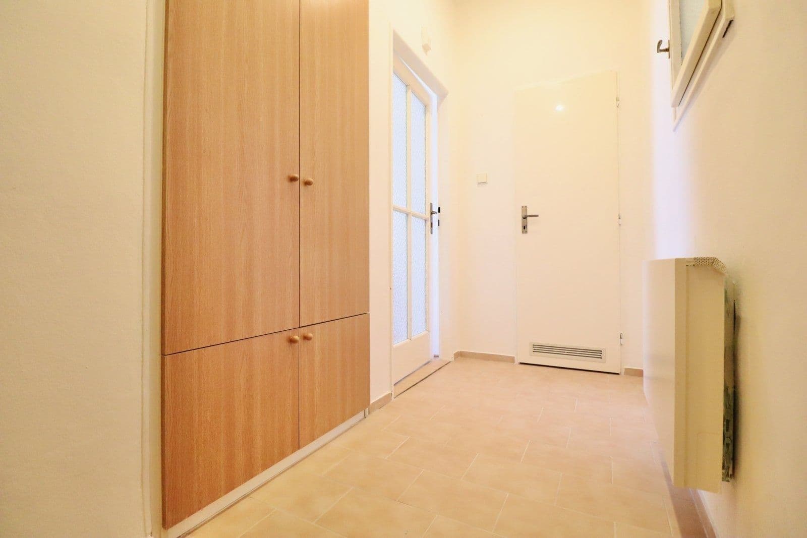 Prenájom bytu 2-izbový 43 m², Nad studánkou, Praha, Praha Prenájom bytu 2-izbový 43 m², Nad studánkou, Praha, Praha