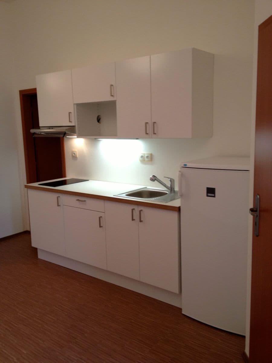 Prenájom bytu 2-izbový 36 m², Štítného, Praha, Praha Prenájom bytu 2-izbový 36 m², Štítného, Praha, Praha