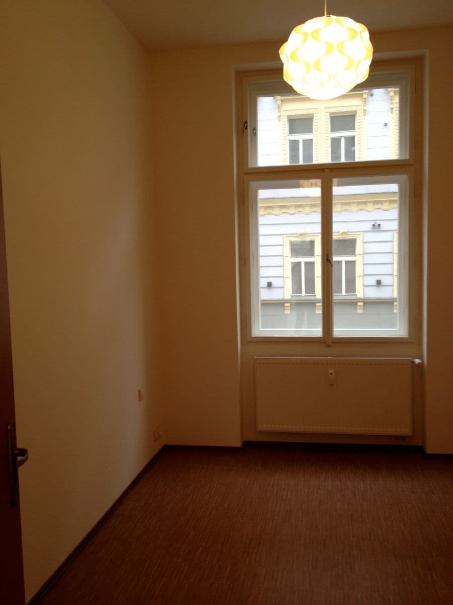Prenájom bytu 2-izbový 36 m², Štítného, Praha, Praha Prenájom bytu 2-izbový 36 m², Štítného, Praha, Praha