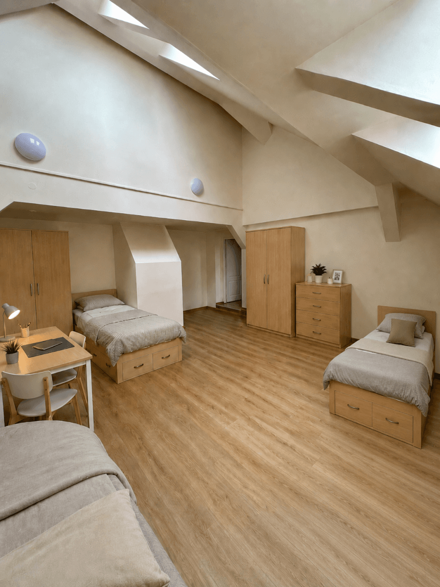 Prenájom bytu 7-izbový 254 m², Trojanova, Praha, Praha Prenájom bytu 7-izbový 254 m², Trojanova, Praha, Praha