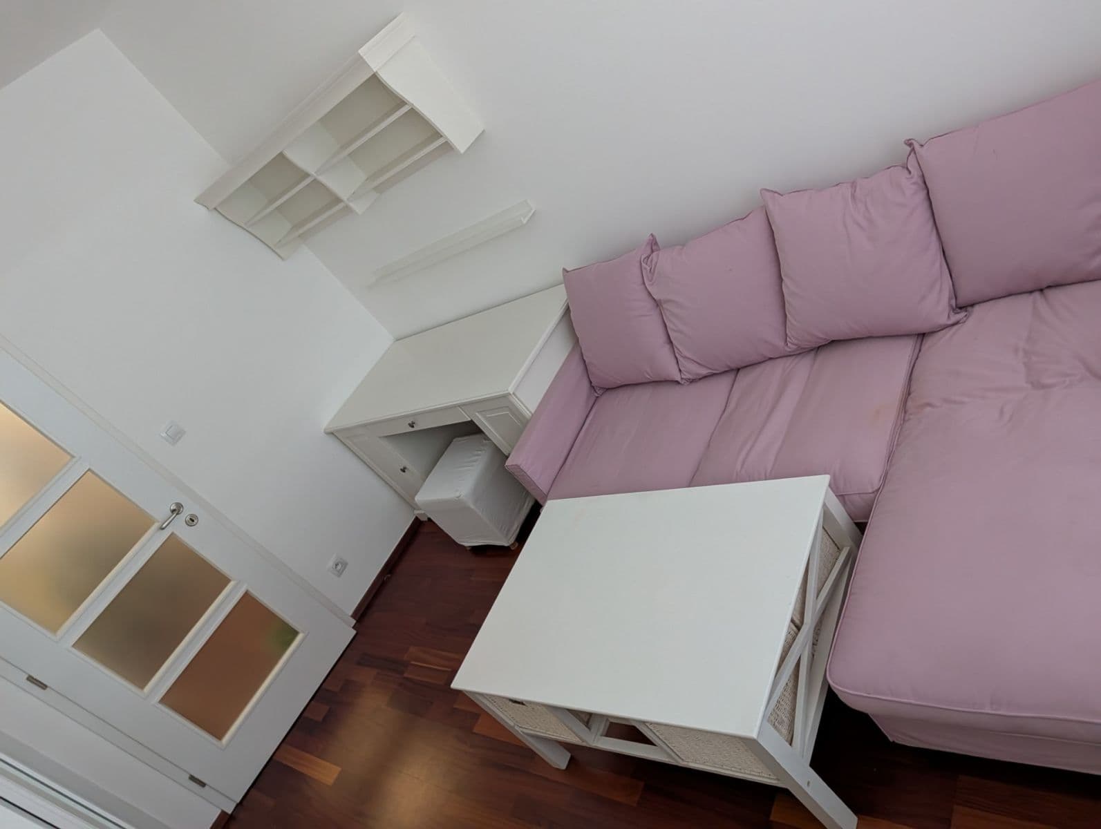 Prenájom bytu 3-izbový 63 m², Pod Harfou, Praha, Praha Prenájom bytu 3-izbový 63 m², Pod Harfou, Praha, Praha