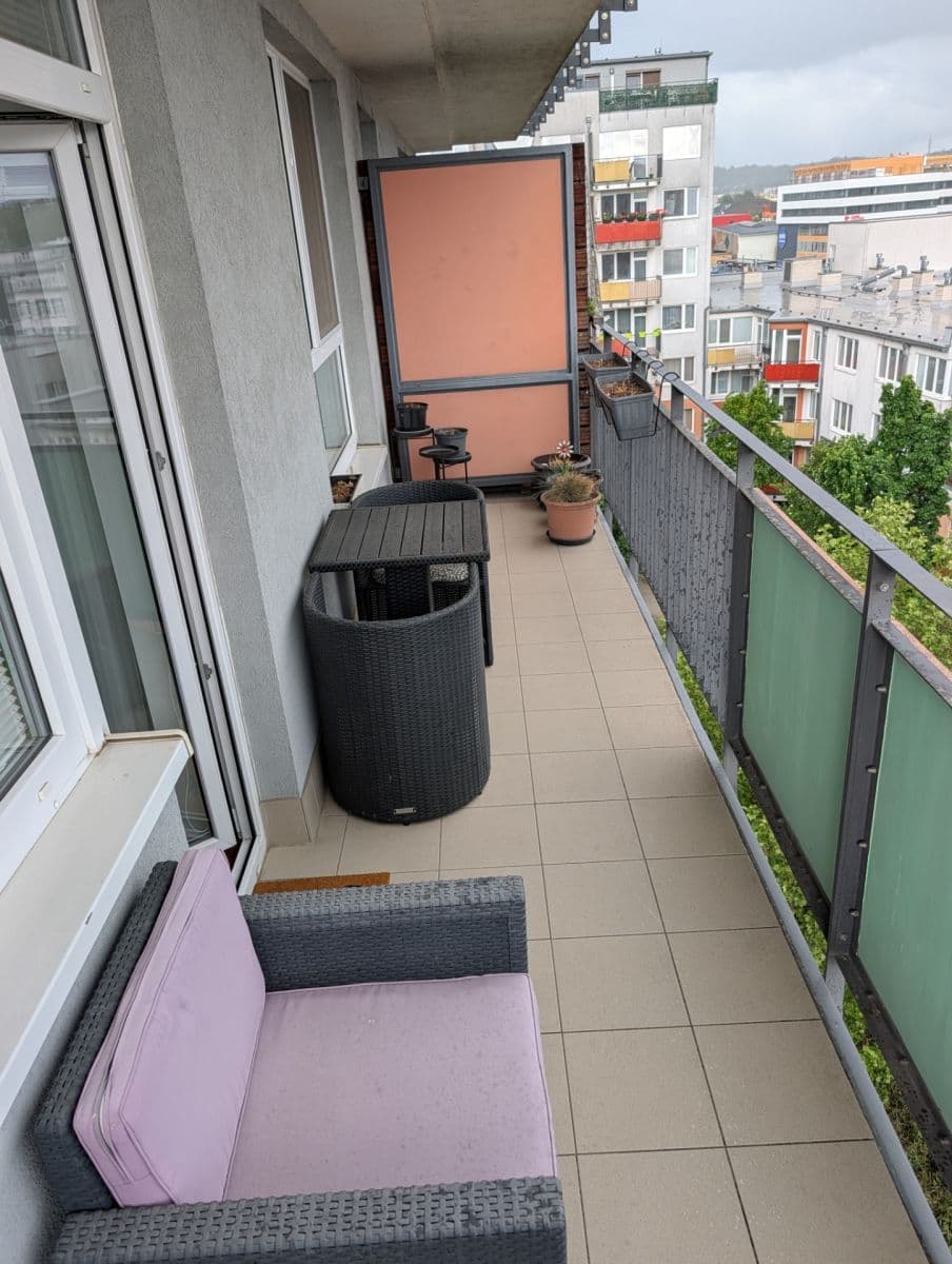 Prenájom bytu 3-izbový 63 m², Pod Harfou, Praha, Praha Prenájom bytu 3-izbový 63 m², Pod Harfou, Praha, Praha