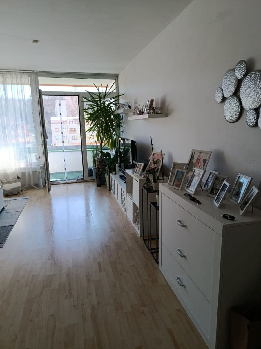 Prenájom bytu 2-izbový 63 m², Skloněná, Praha, Praha Prenájom bytu 2-izbový 63 m², Skloněná, Praha, Praha