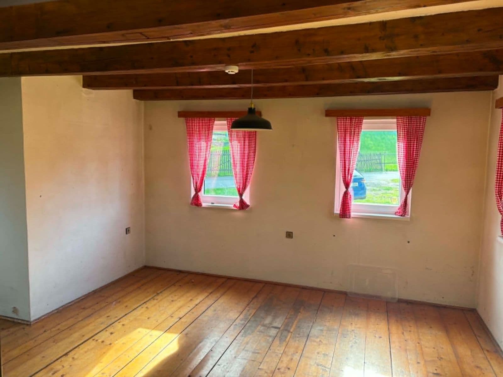 Predaj domu 100 m², pozemek 1.100 m², Velenice, Liberecký kraj Predaj domu 100 m², pozemek 1.100 m², Velenice, Liberecký kraj