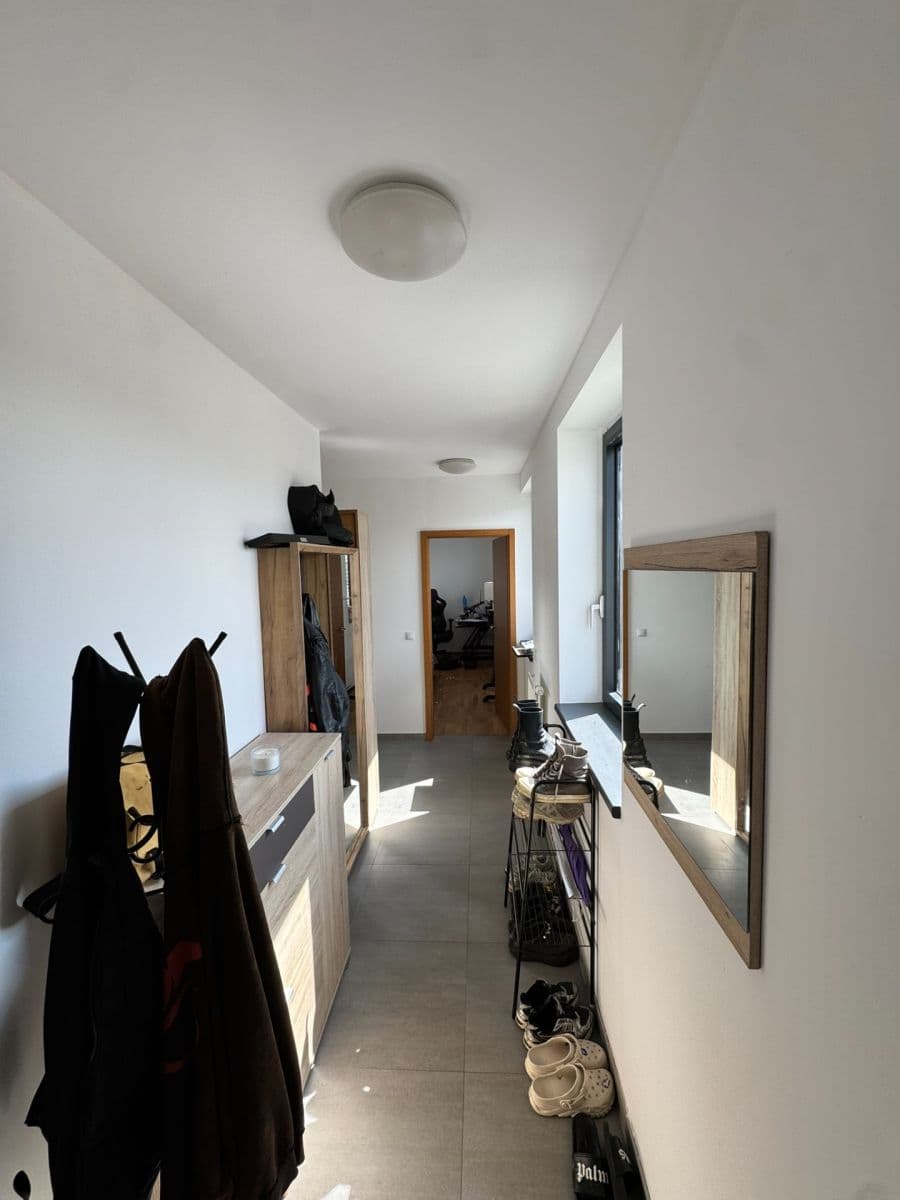 Prenájom bytu 3-izbový 85 m², Argentinská, Praha, Praha Prenájom bytu 3-izbový 85 m², Argentinská, Praha, Praha