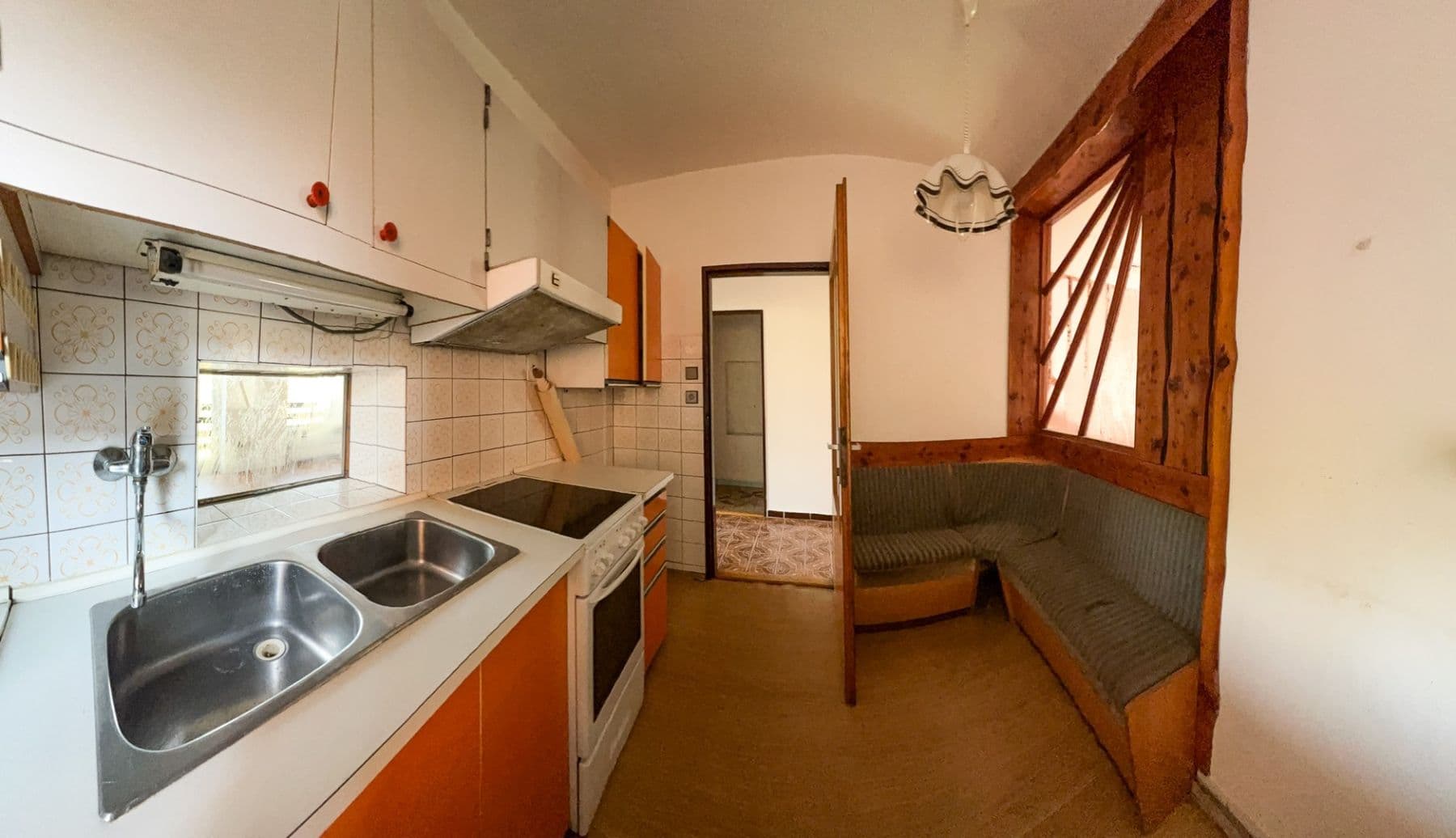 Predaj domu 300 m², pozemek 314 m², Dlouhá, Havlíčkův Brod, Kraj Vysočina Predaj domu 300 m², pozemek 314 m², Dlouhá, Havlíčkův Brod, Kraj Vysočina