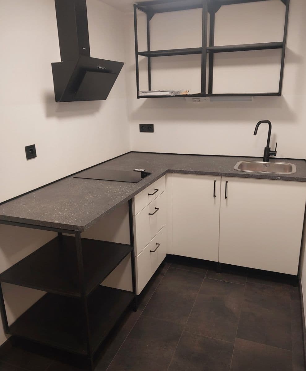 Predaj nebytového priestoru 29 m², Bulharská, Praha, Praha Predaj nebytového priestoru 29 m², Bulharská, Praha, Praha