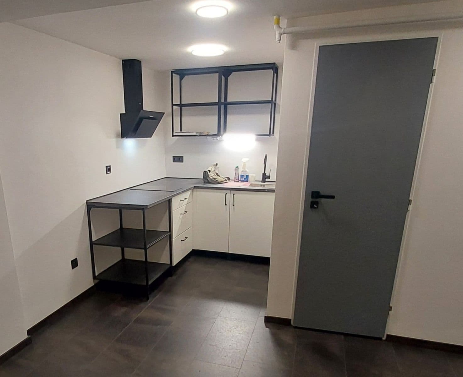 Predaj nebytového priestoru 29 m², Bulharská, Praha, Praha Predaj nebytového priestoru 29 m², Bulharská, Praha, Praha
