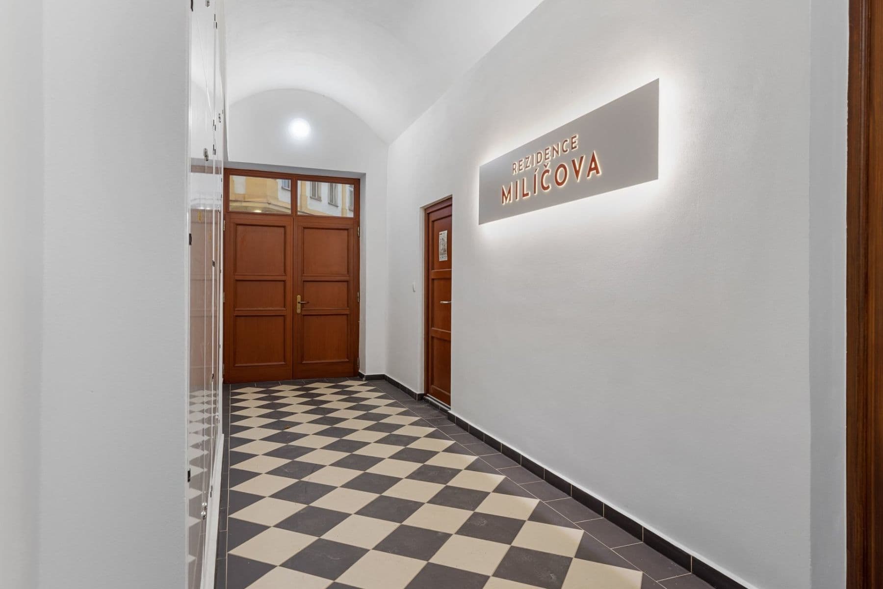 Prenájom bytu 1-izbový 28 m², Milíčova, Praha, Praha Prenájom bytu 1-izbový 28 m², Milíčova, Praha, Praha