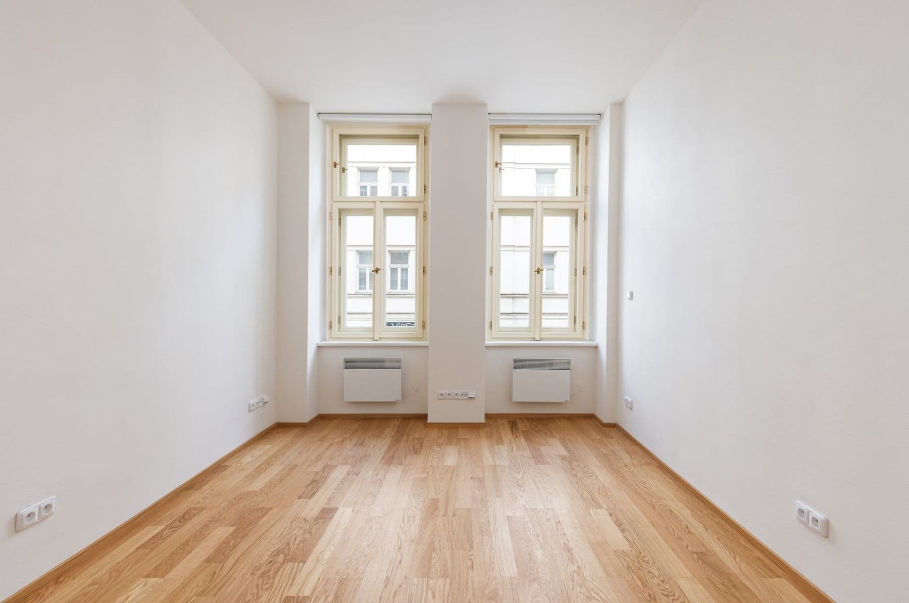 Prenájom bytu 1-izbový 29 m², Seifertova, Praha, Praha Prenájom bytu 1-izbový 29 m², Seifertova, Praha, Praha