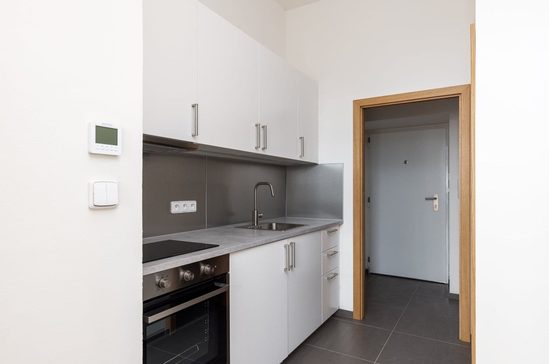 Prenájom bytu 1-izbový 29 m², Seifertova, Praha, Praha Prenájom bytu 1-izbový 29 m², Seifertova, Praha, Praha