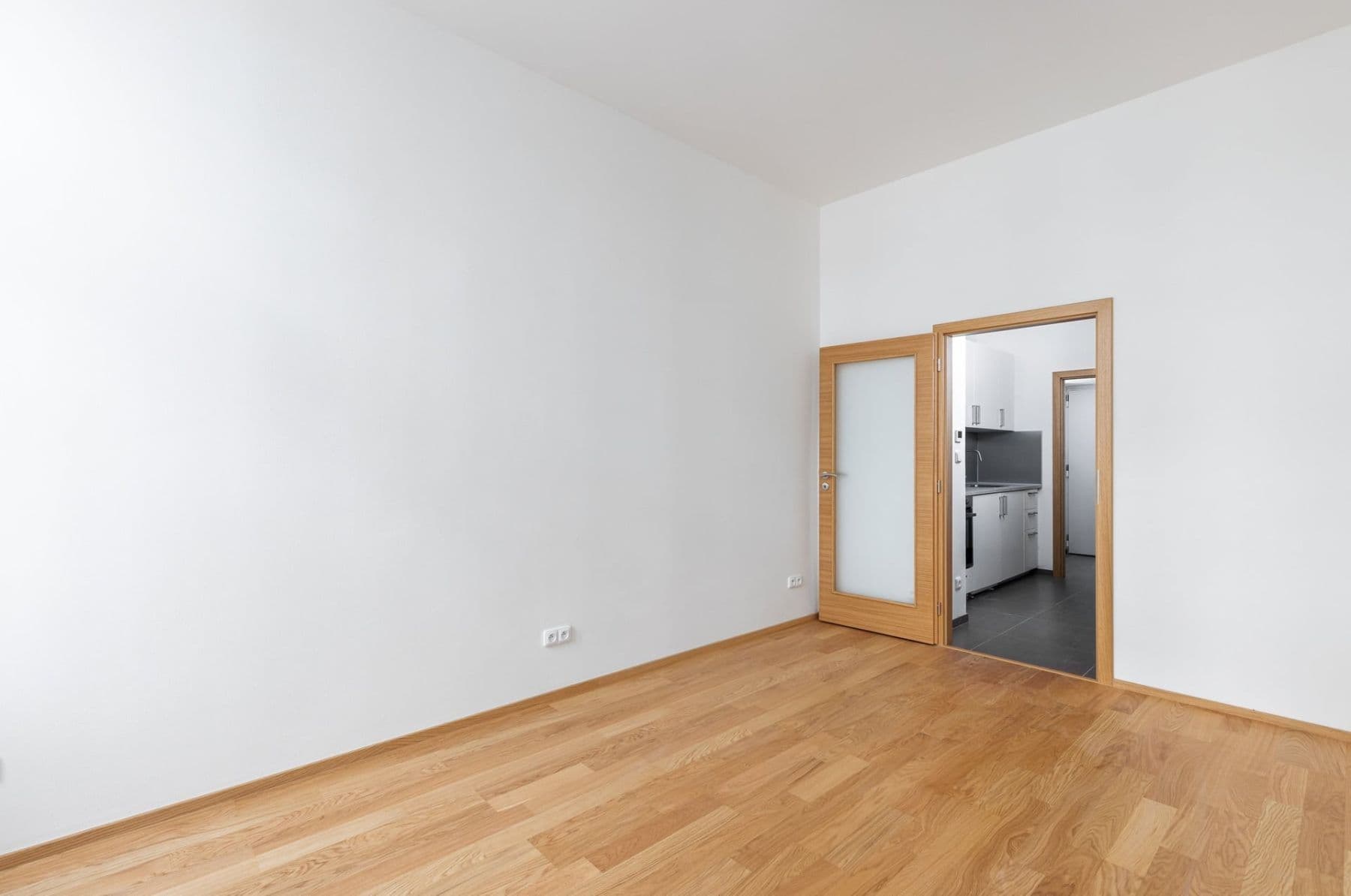 Prenájom bytu 1-izbový 29 m², Seifertova, Praha, Praha Prenájom bytu 1-izbový 29 m², Seifertova, Praha, Praha