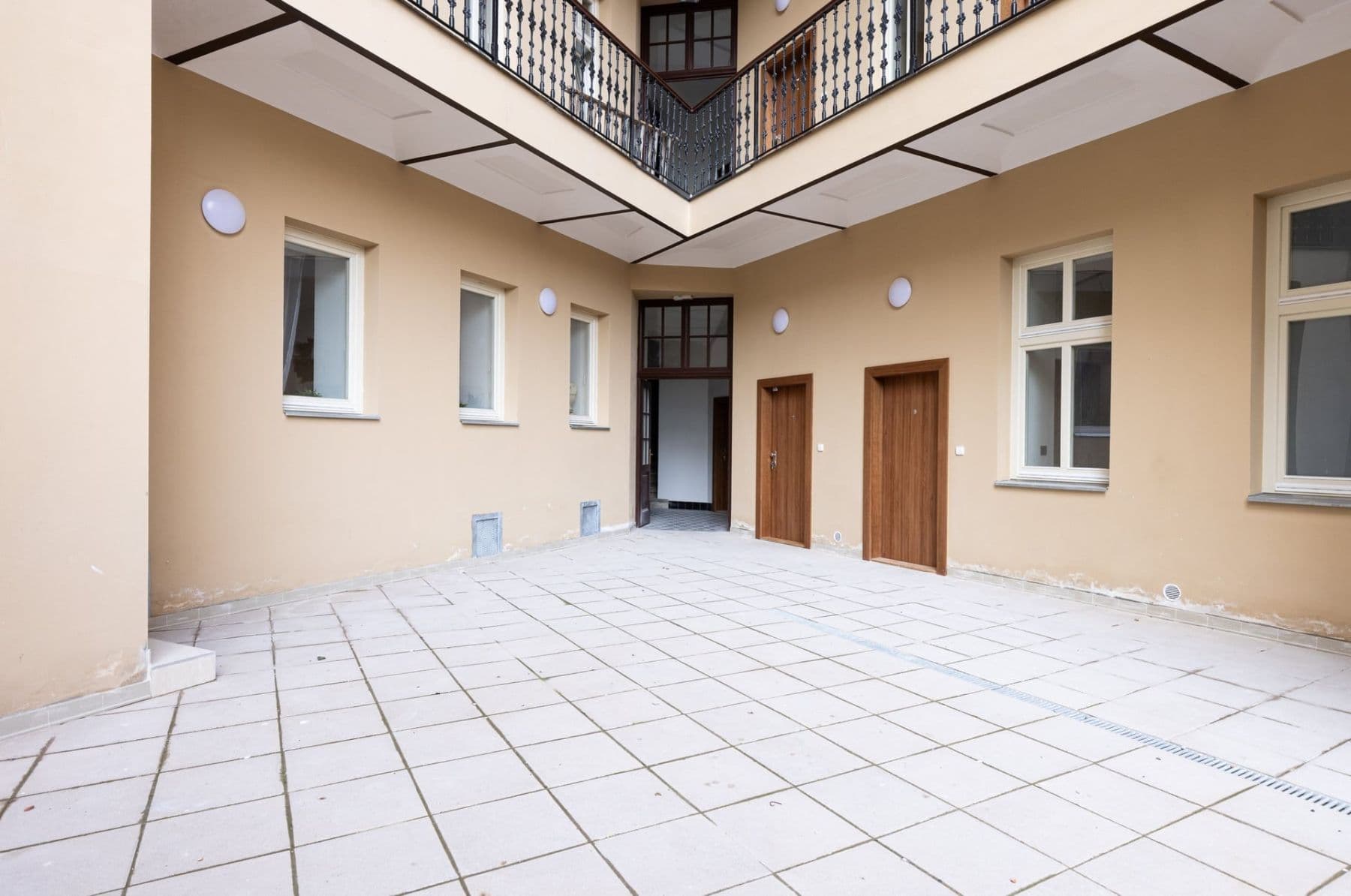 Prenájom bytu 1-izbový 29 m², Seifertova, Praha, Praha Prenájom bytu 1-izbový 29 m², Seifertova, Praha, Praha