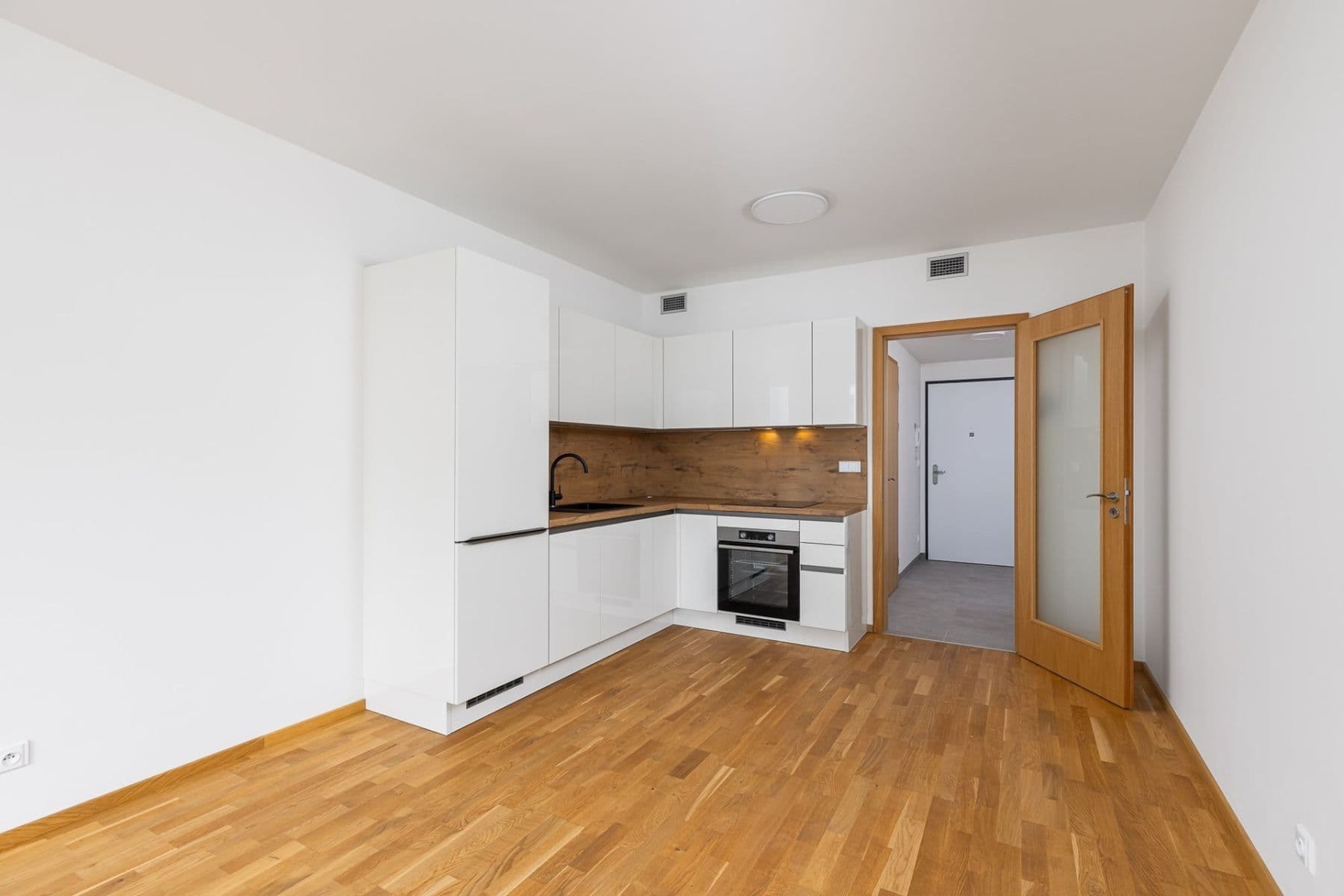 Prenájom bytu 1-izbový 31 m², Smržových, Praha, Praha Prenájom bytu 1-izbový 31 m², Smržových, Praha, Praha