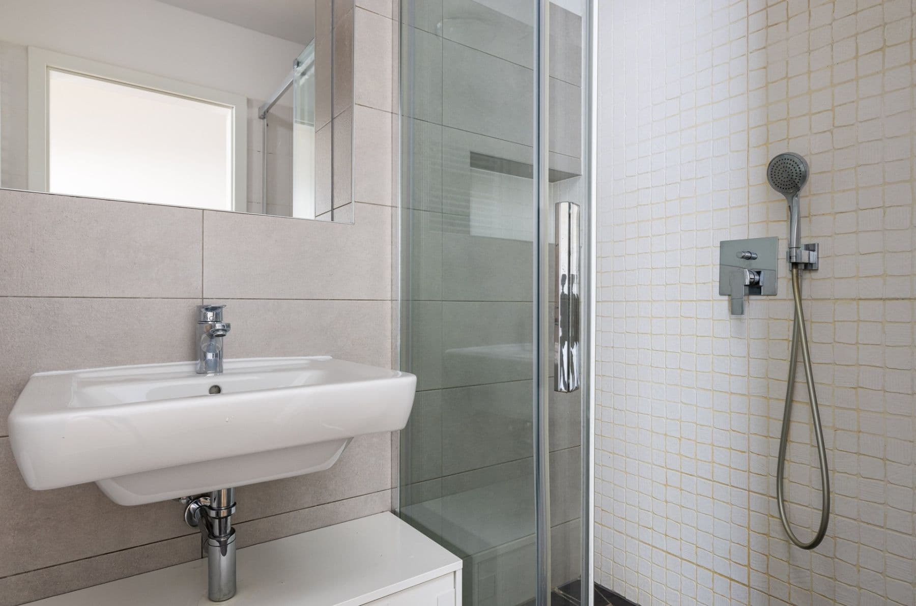 Prenájom bytu 1-izbový 43 m², Nuselská, Praha, Praha Prenájom bytu 1-izbový 43 m², Nuselská, Praha, Praha