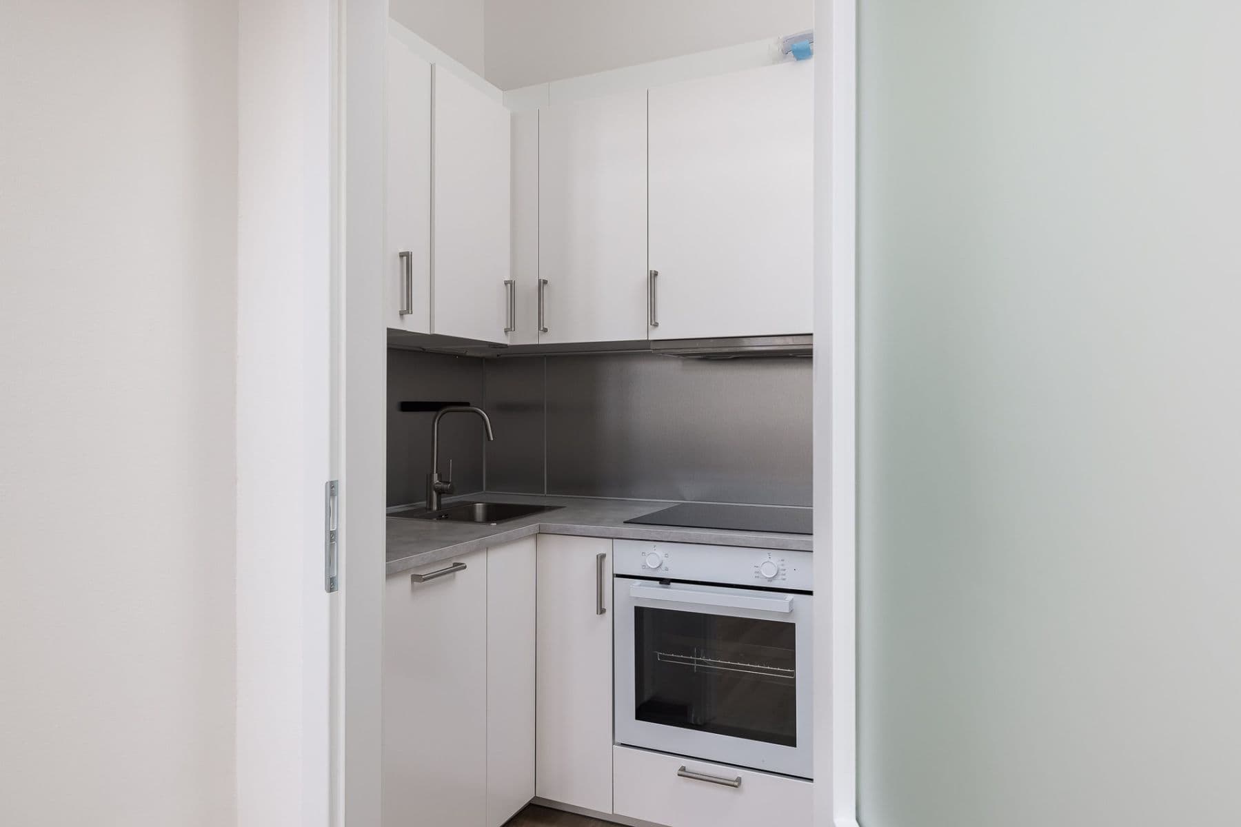 Prenájom bytu 1-izbový 29 m², Milíčova, Praha, Praha Prenájom bytu 1-izbový 29 m², Milíčova, Praha, Praha