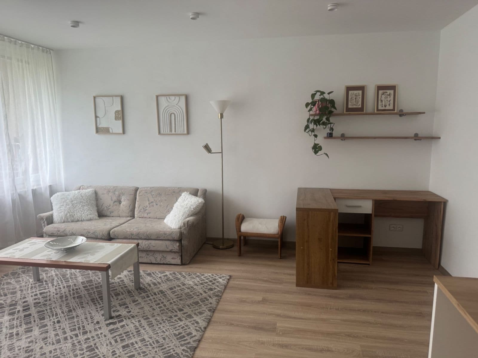 Prenájom bytu 2-izbový 66 m², Pod Zámečkem, Hradec Králové, Královéhradecký kraj Prenájom bytu 2-izbový 66 m², Pod Zámečkem, Hradec Králové, Královéhradecký kraj