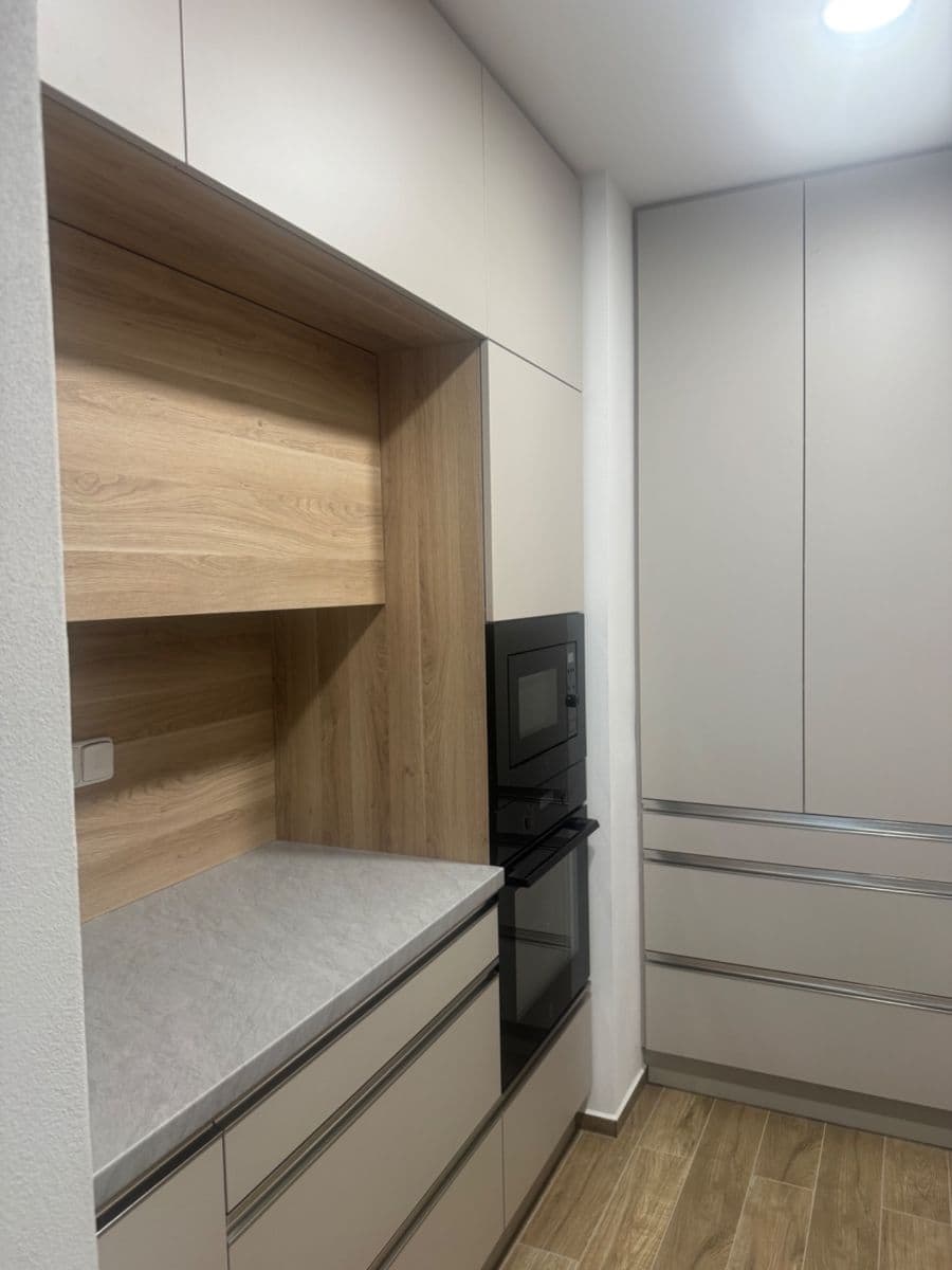 Prenájom bytu 2-izbový 66 m², Pod Zámečkem, Hradec Králové, Královéhradecký kraj Prenájom bytu 2-izbový 66 m², Pod Zámečkem, Hradec Králové, Královéhradecký kraj