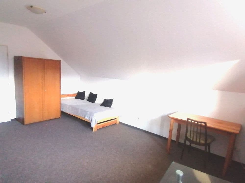 Prenájom bytu 1-izbový 31 m², Na Gruntech, Zlín, Zlínský kraj Prenájom bytu 1-izbový 31 m², Na Gruntech, Zlín, Zlínský kraj