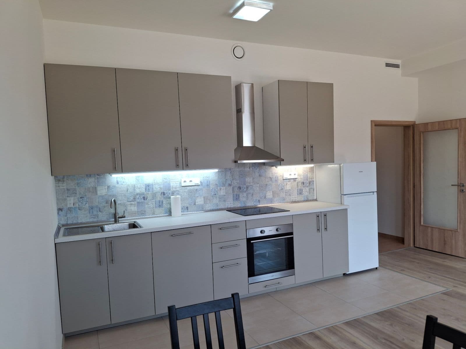 Prenájom bytu 2-izbový 44 m², Arnošta Staňka, Praha, Praha Prenájom bytu 2-izbový 44 m², Arnošta Staňka, Praha, Praha