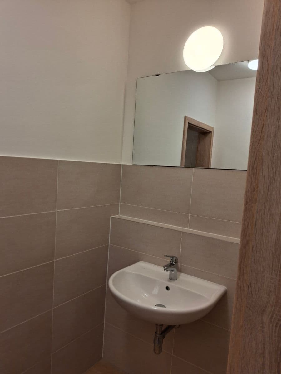 Prenájom bytu 2-izbový 44 m², Arnošta Staňka, Praha, Praha Prenájom bytu 2-izbový 44 m², Arnošta Staňka, Praha, Praha