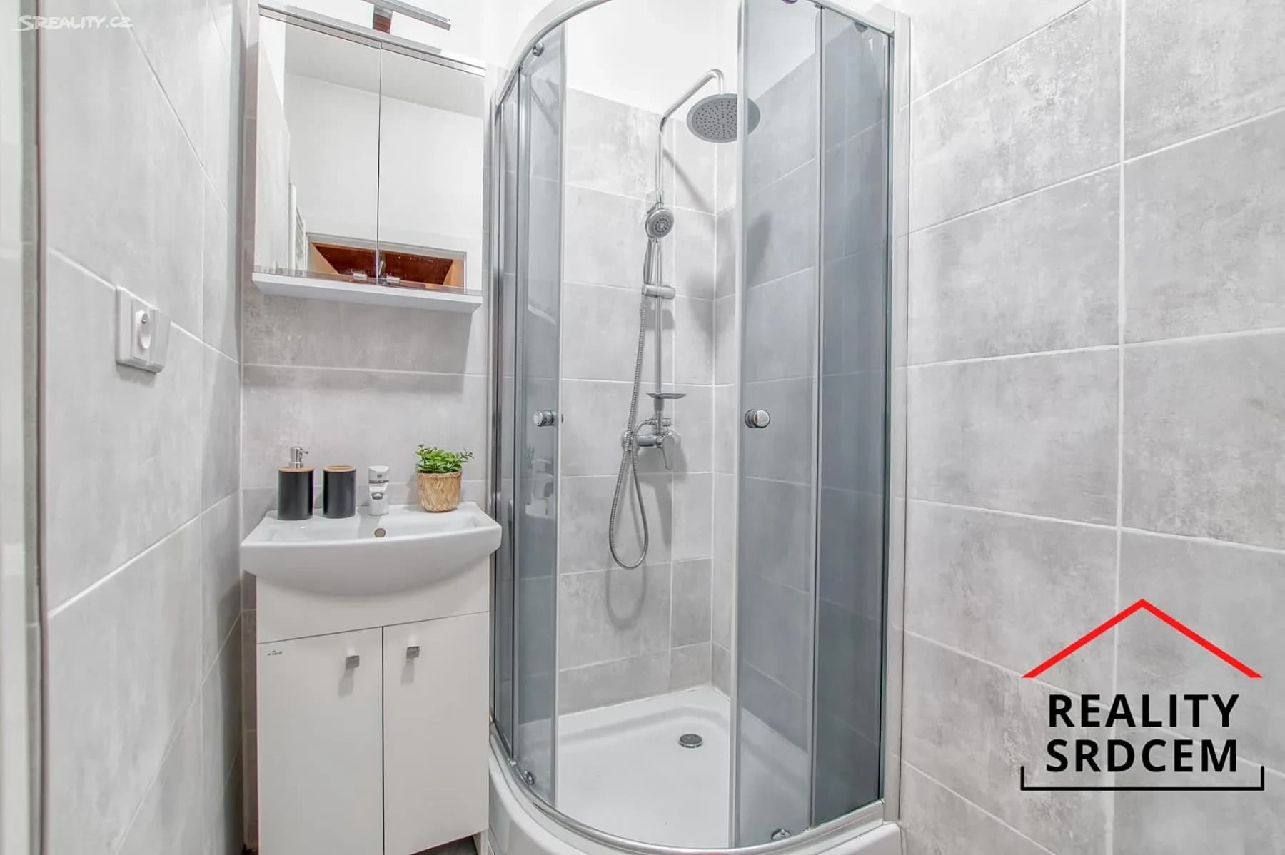 Prenájom bytu 2-izbový 69 m², tř. Osvobození, Karviná, Moravskoslezský kraj Prenájom bytu 2-izbový 69 m², tř. Osvobození, Karviná, Moravskoslezský kraj