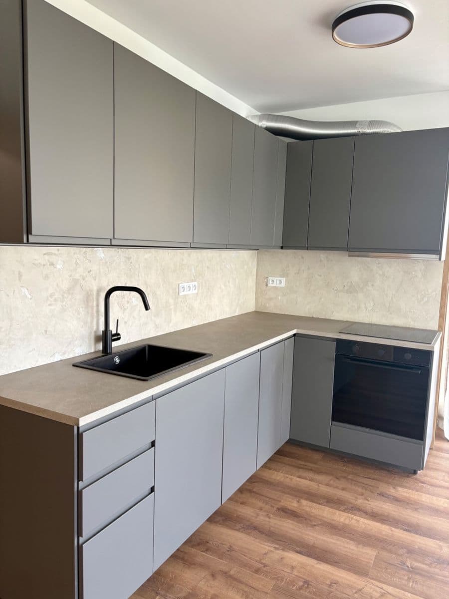 Prenájom bytu 2-izbový 58 m², Loudova, Olomouc, Olomoucký kraj Prenájom bytu 2-izbový 58 m², Loudova, Olomouc, Olomoucký kraj