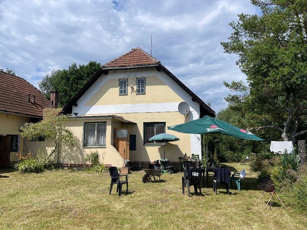 Predaj domu 665 m², pozemek 4.778 m², Benátky, Suchdol nad Lužnicí, Jihočeský kraj Predaj domu 665 m², pozemek 4.778 m², Benátky, Suchdol nad Lužnicí, Jihočeský kraj